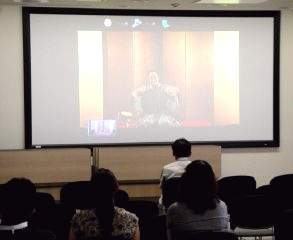 講演会の人気講師・三遊亭楽春のメンタルヘルスの維持向上とコミュニケーション講演会風景