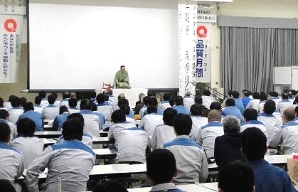 三遊亭楽春の笑いに学ぶメンタルヘルス講演会の風景