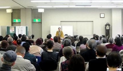 三遊亭楽春の笑いは健康の良薬講演会風景