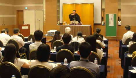 三遊亭楽春の笑いと健康のメンタルヘルス講演会