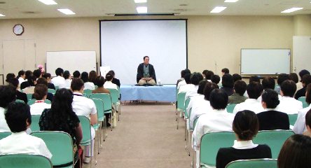 三遊亭楽春の笑いと健康講演会