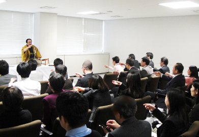 三遊亭楽春のメンタルヘルスケア講演会