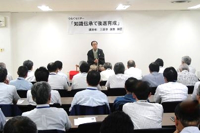 講演会の人気講師・三遊亭楽春の後進育成講演会の風景