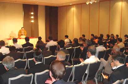 人気講演会講師・三遊亭楽春の笑いは健康の良薬講演会