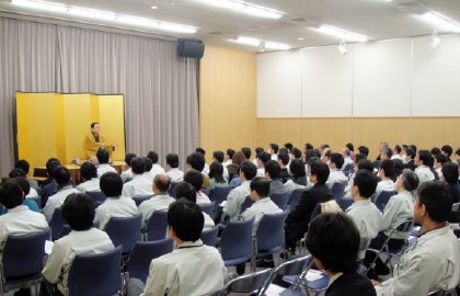 三遊亭楽春のメンタルヘルス&コミュニケーション講演会の風景