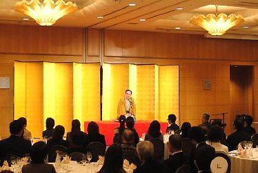 三遊亭楽春の面白い出張落語会の風景