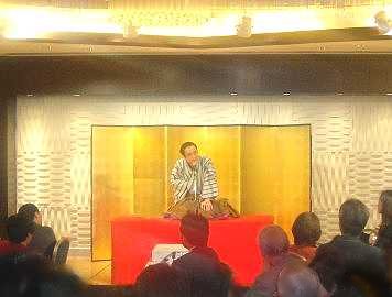 三遊亭楽春の健康講演会の風景