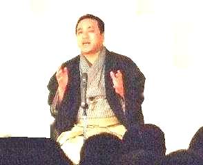 三遊亭楽春の健康落語会の風景