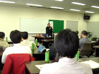 三遊亭楽春の落語に学ぶカスタマーサービス講演会の風景