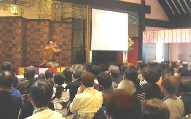 三遊亭楽春の落語会の風景