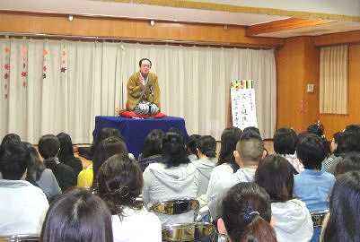 三遊亭楽春・笑いと健康の講演会