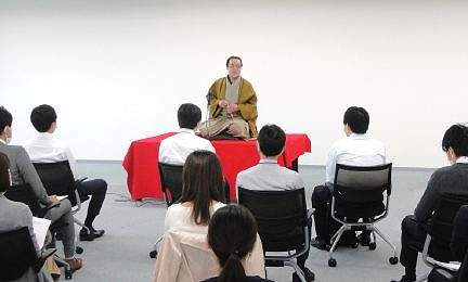 三遊亭楽春のメンタルヘルス講演会の風景